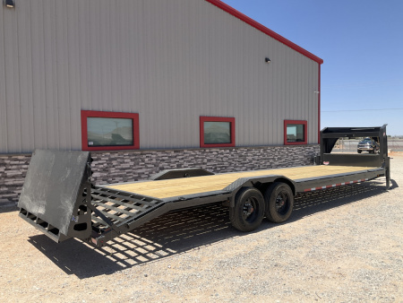 New 2026 Diamond C 102"x30' GN Extreme Duty Equipment Trailer - LPX-GN210