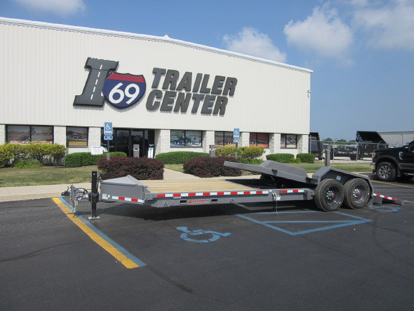New 2025 Midsota 7 x 24(18+6) NTB24-BP-176 Tilt Trailer