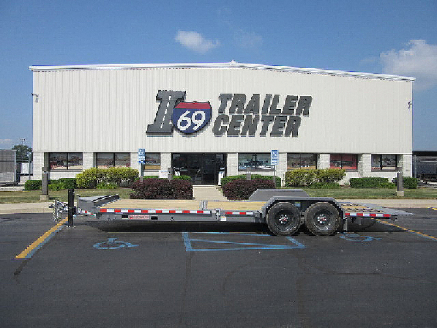 New 2025 Midsota 7 x 24(18+6) NTB24-BP-176 Tilt Trailer