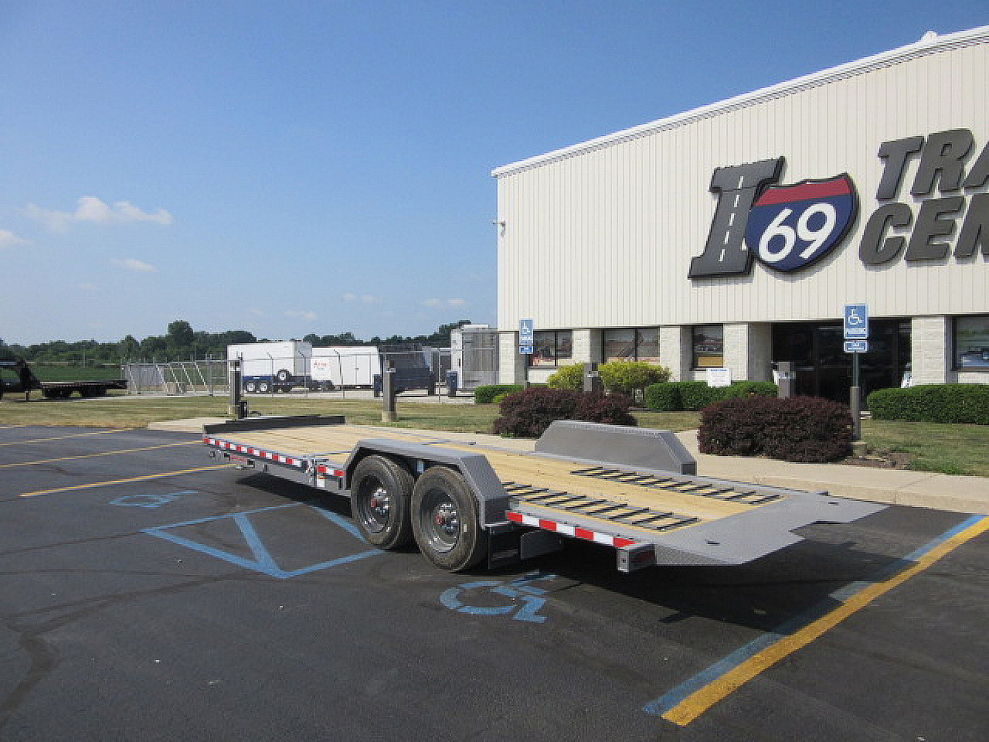 New 2025 Midsota 7 x 24(18+6) NTB24-BP-176 Tilt Trailer