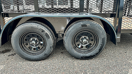 New Top Quality Top Hat 20x83 Landscape Trailer