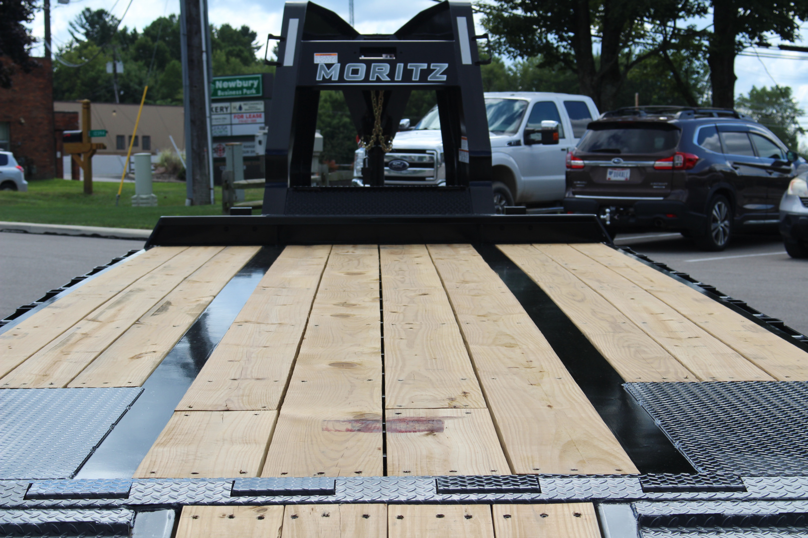 New 2025 Moritz FDGH Hydraulic Tail 34' GOOSENECK Deckover Flatbed Trailer- 25900# GVW