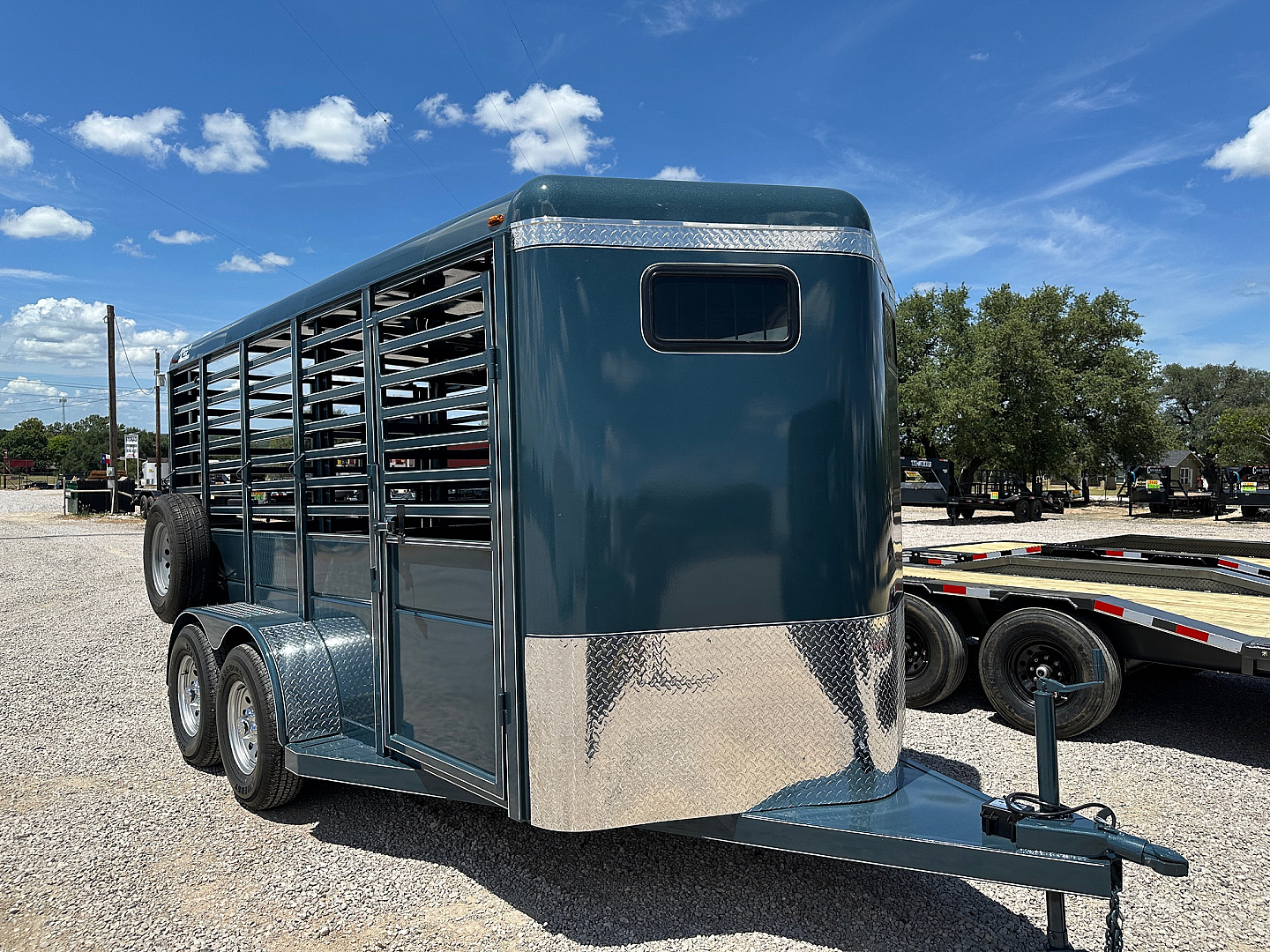 New 2025 Calico - 16' X 6'8 X 7' - Livestock Trailer