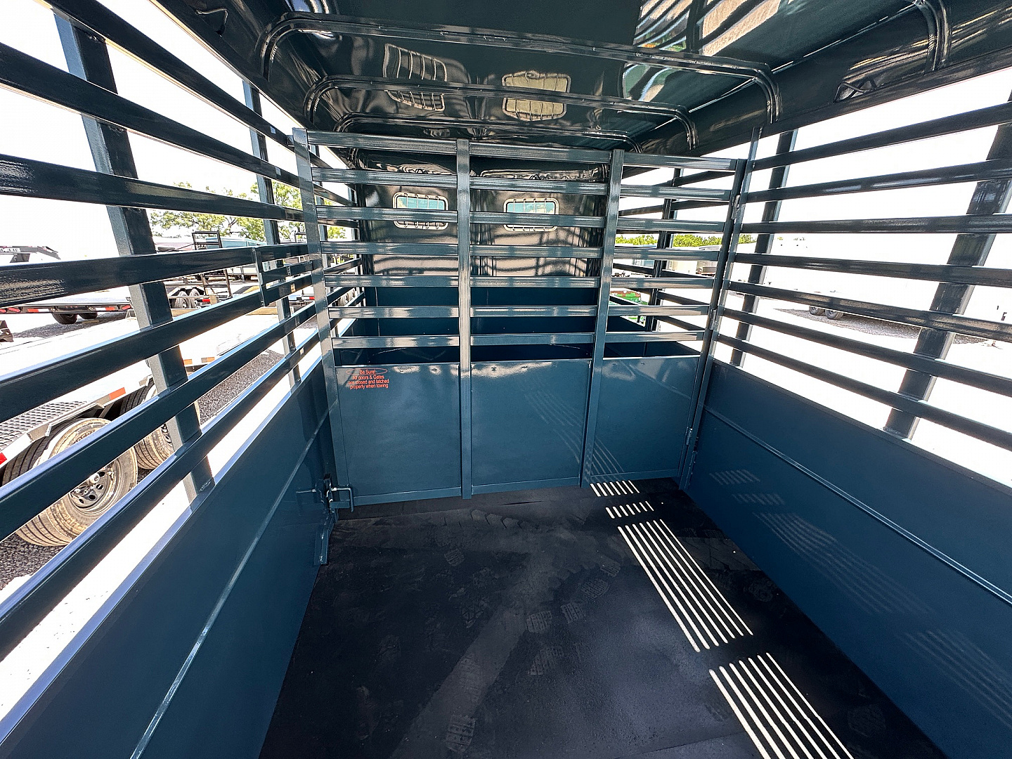 New 2025 Calico - 16' X 6'8 X 7' - Livestock Trailer