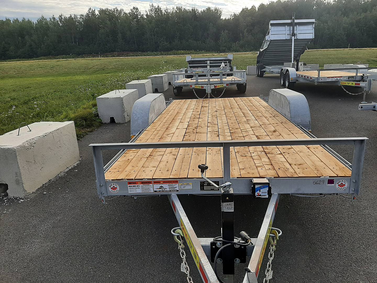New 2025 LWL Trailers 16' x 81'' Heavy LT Utility Trailer