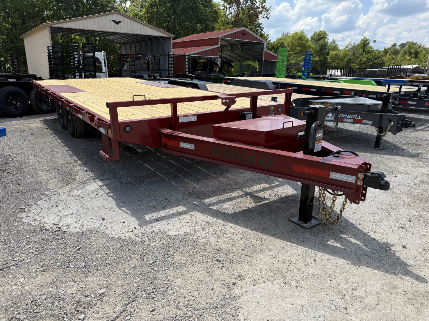 New 2025 MAXX-D DOX 14K 20' Equipment Trailer