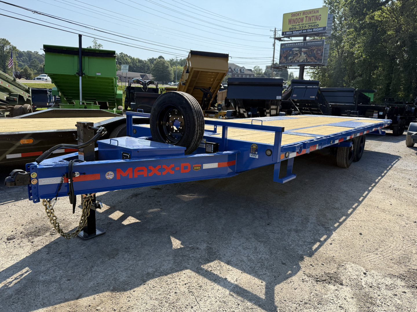 New 2025 MAXX-D GOX 17K TILT 20+4 Equipment Trailer