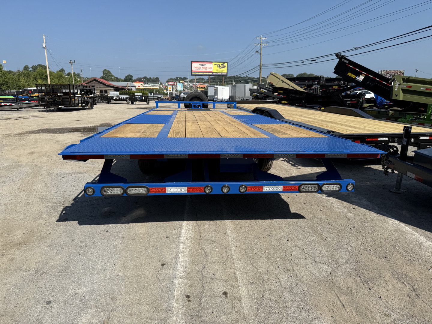 New 2025 MAXX-D GOX 17K TILT 20+4 Equipment Trailer