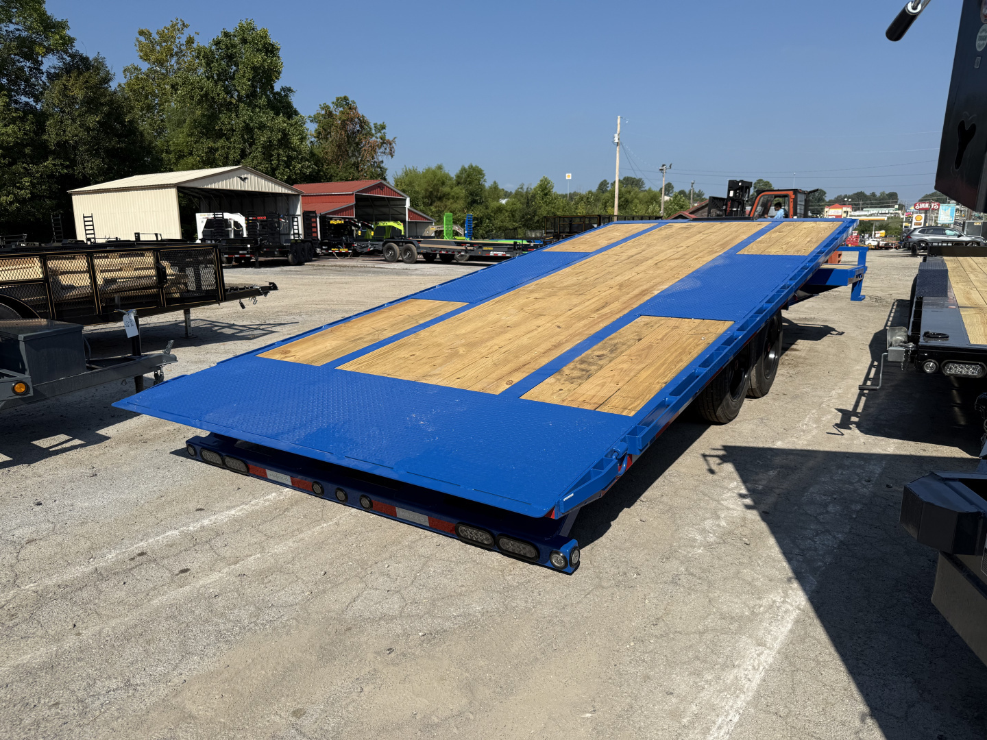 New 2025 MAXX-D GOX 17K TILT 20+4 Equipment Trailer