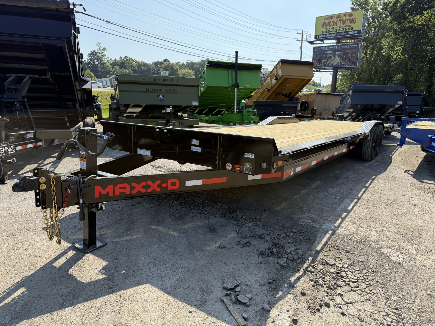 New 2025 MAXX-D H8X 14K 32' BUGGY Equipment Trailer