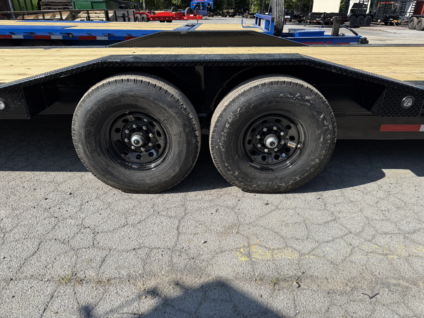 New 2025 MAXX-D H8X 14K 32' BUGGY Equipment Trailer