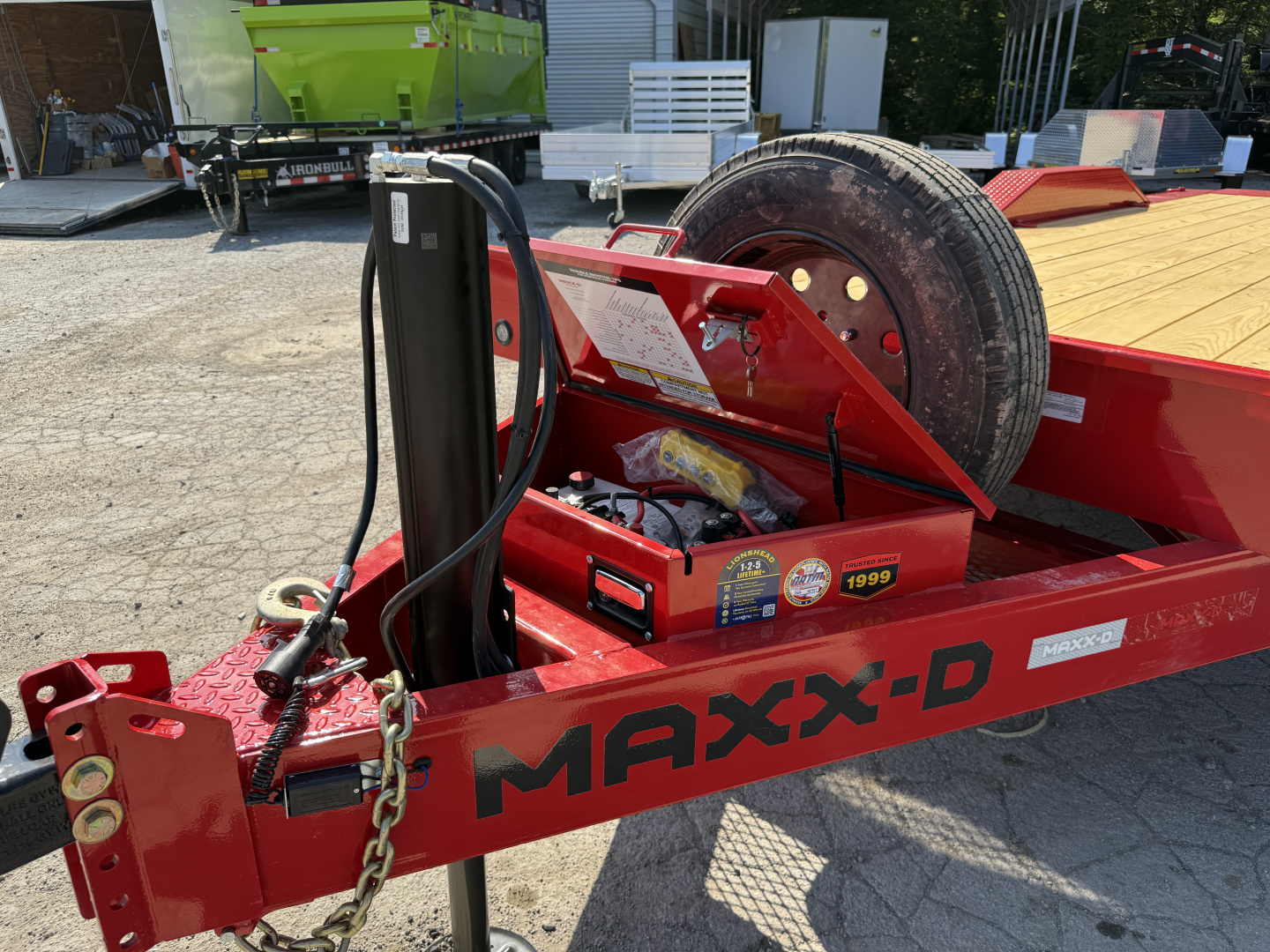 New 2025 MAXX-D T8B 18K 24' JACKS TORSION DOF S Equipment Trailer