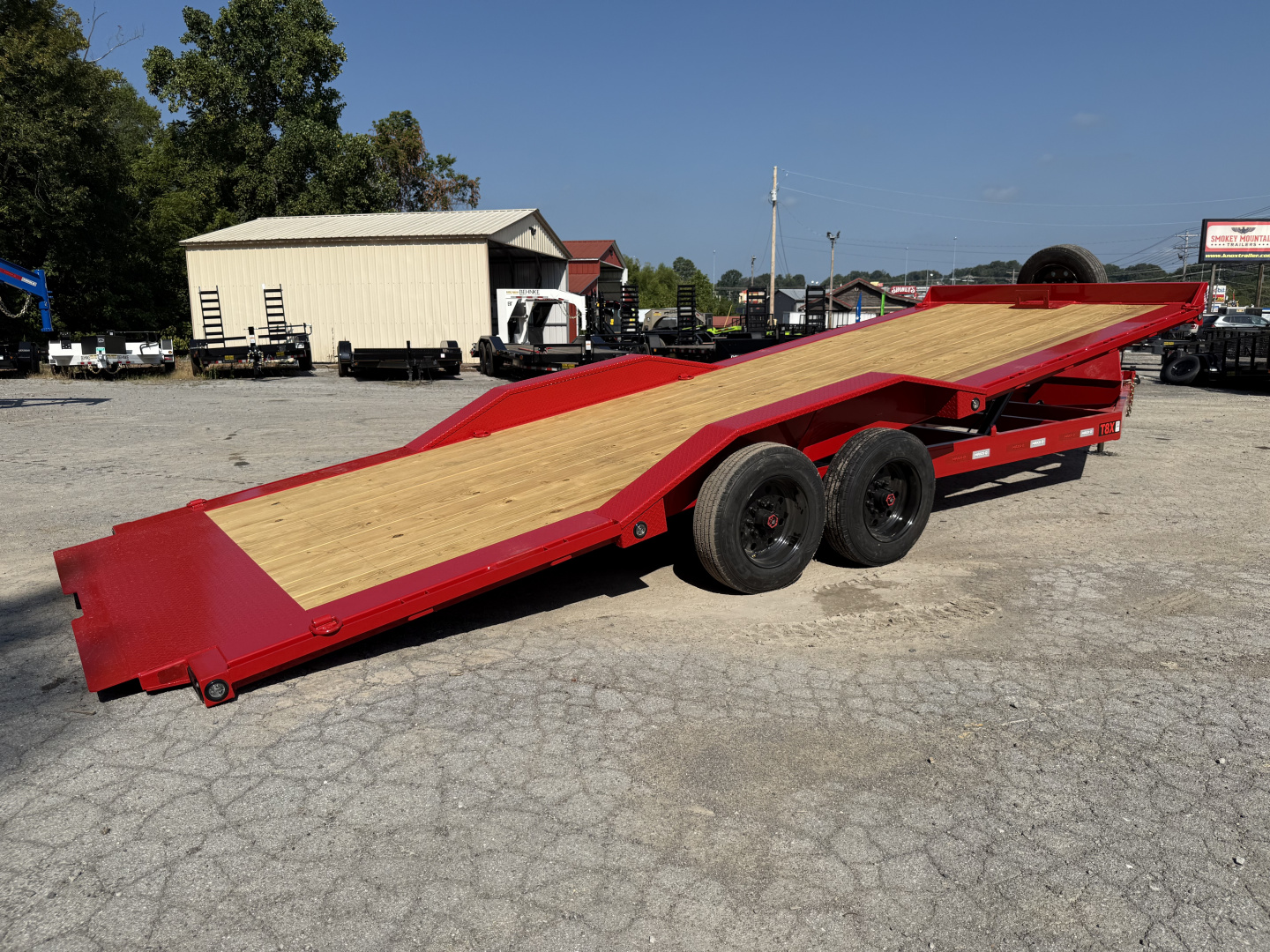 New 2025 MAXX-D T8B 18K 24' JACKS TORSION DOF S Equipment Trailer