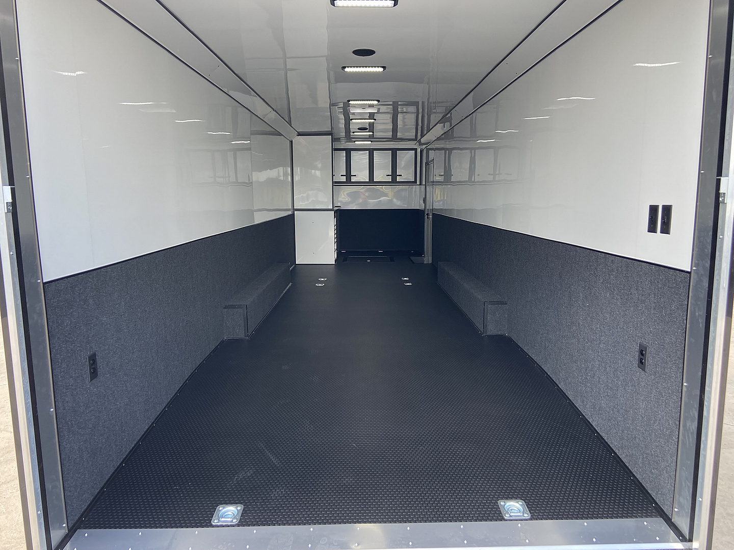 New UNITED 25TH ANIVERSARY 34' PREMIER RACE TRAILER