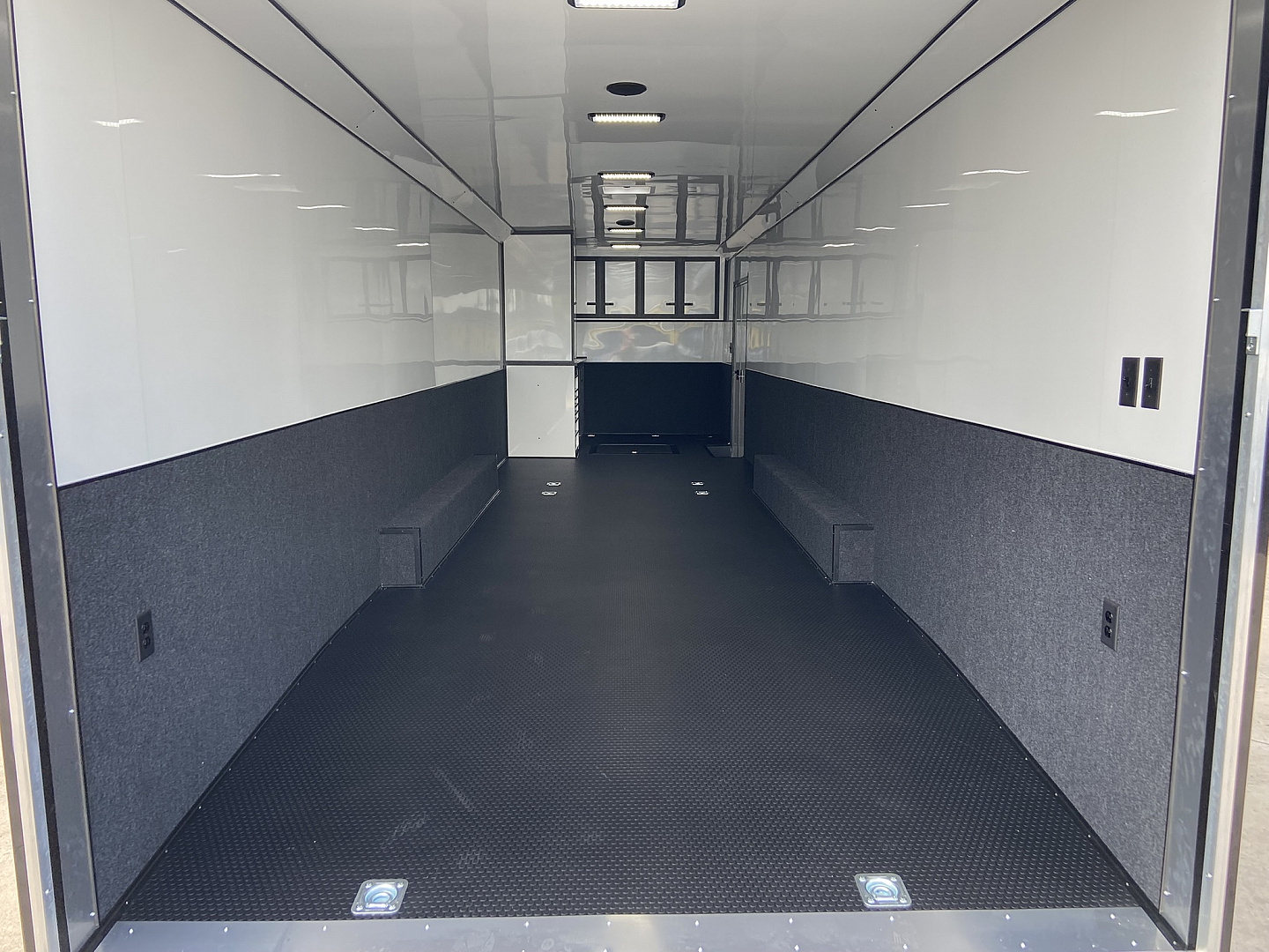 New UNITED 25TH ANIVERSARY 34' PREMIER RACE TRAILER