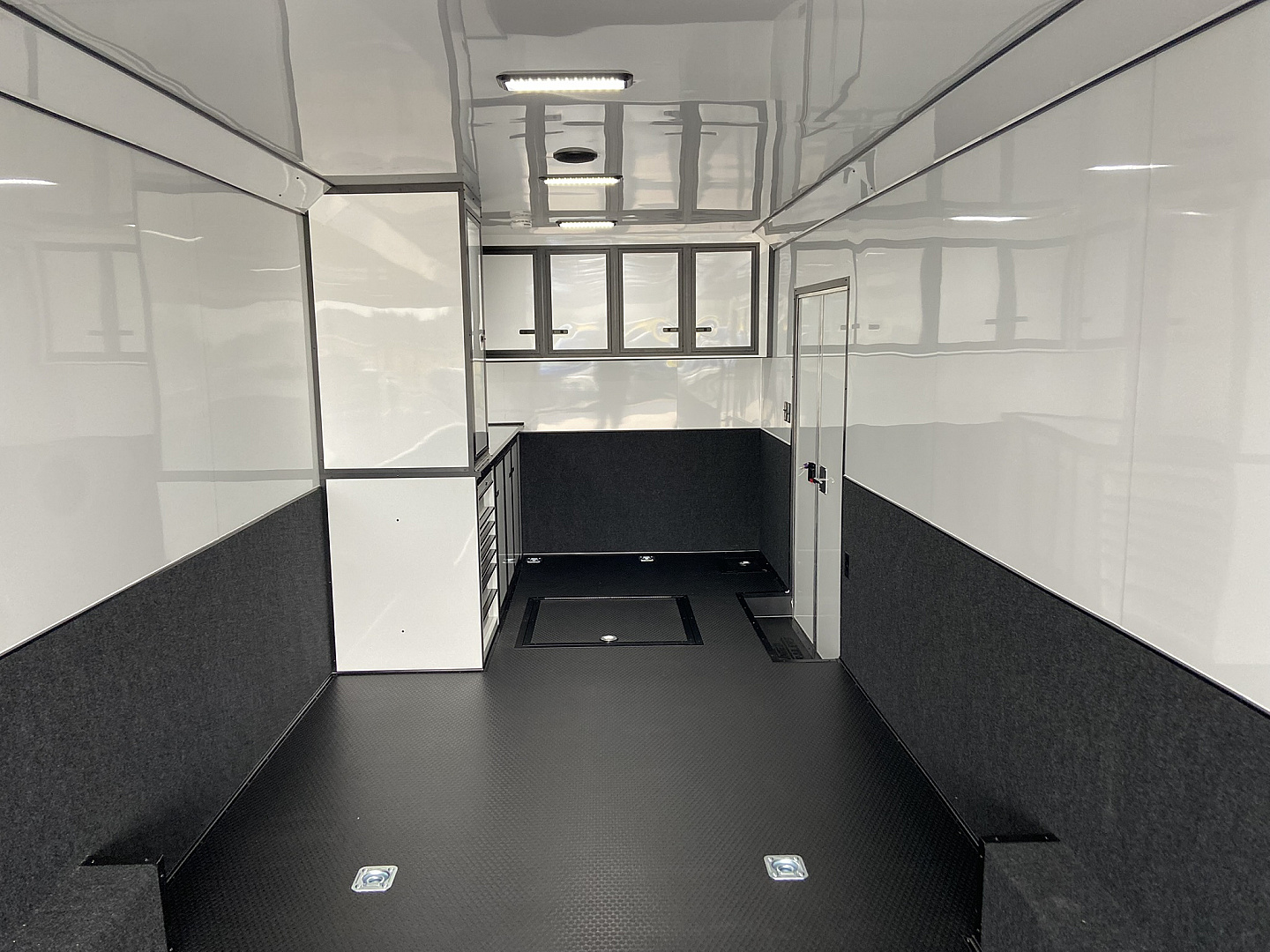 New UNITED 25TH ANIVERSARY 34' PREMIER RACE TRAILER