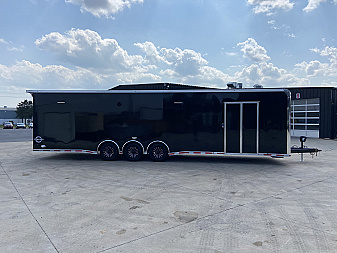 New UNITED 25TH ANIVERSARY 34' PREMIER RACE TRAILER
