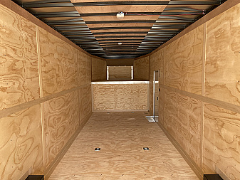 New United UXGN 46' Enclosed Trailer