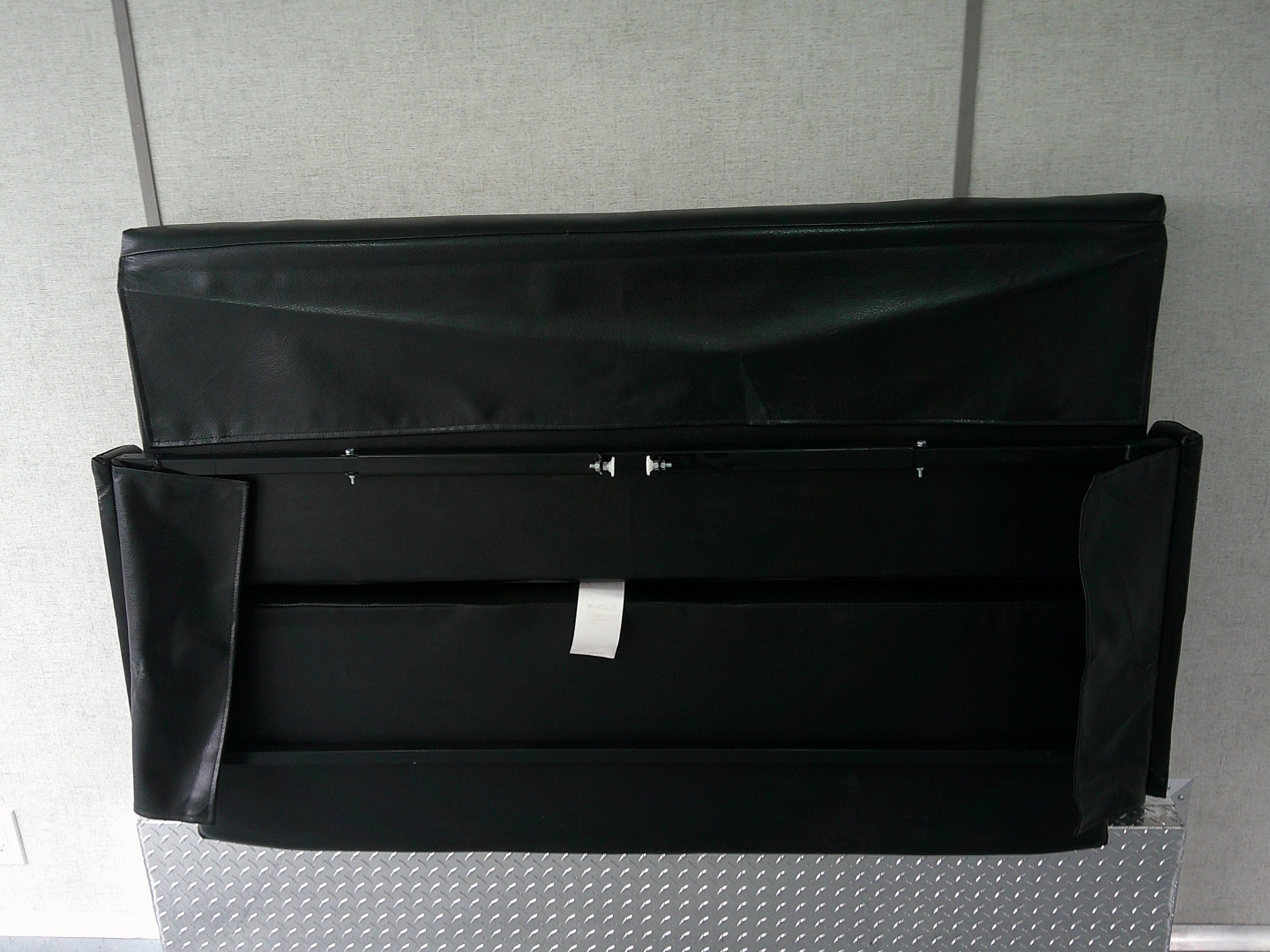 Used 2025 ALCOM 7x16 Aluminum 7K Cargo / Enclosed Trailer