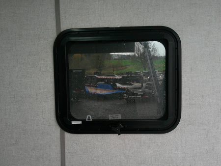 Used 2025 ALCOM 7x16 Aluminum 7K Cargo / Enclosed Trailer