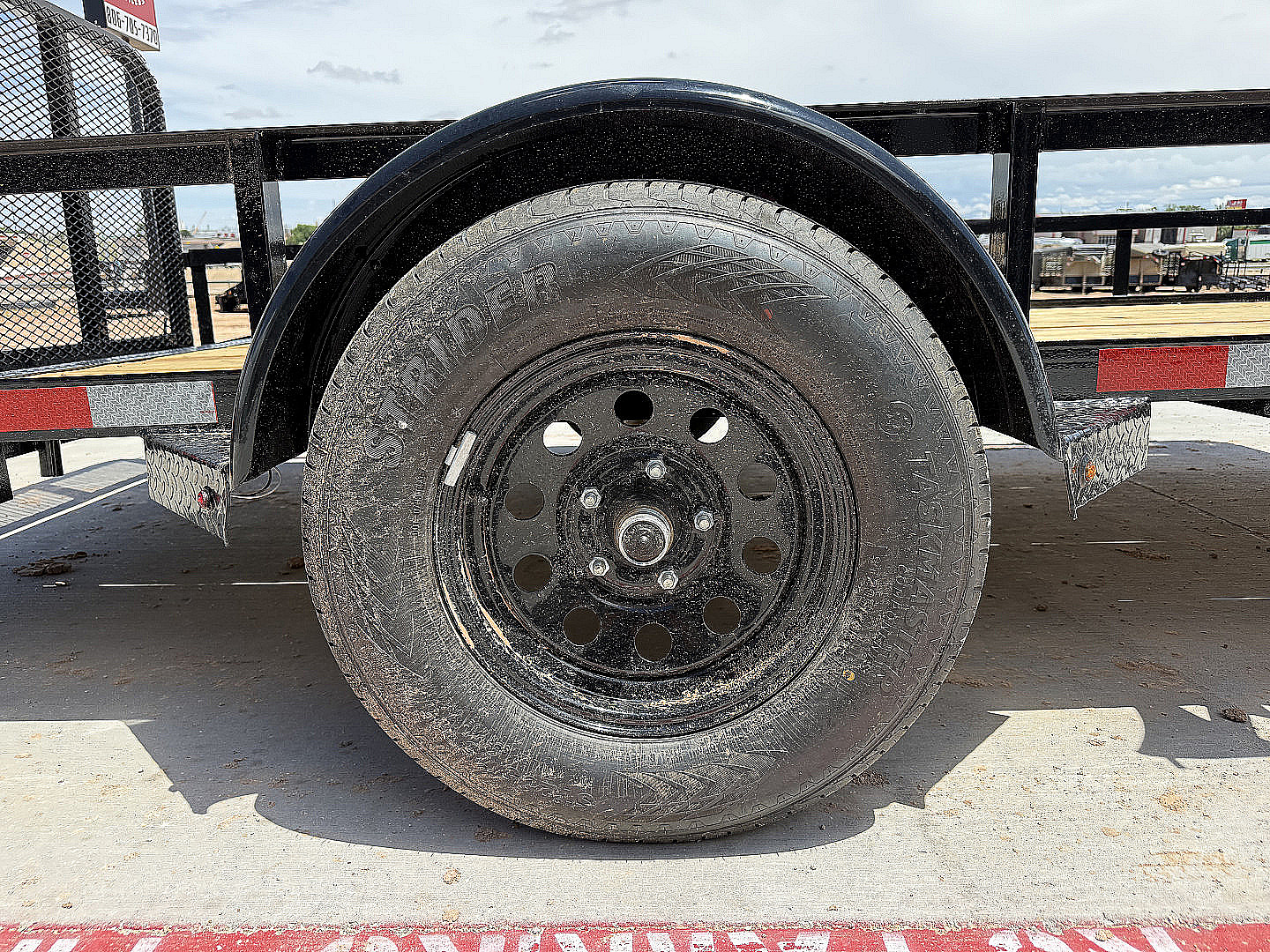 New 2026 X-On 77"x12' Single Axle Utility Trailer - U2