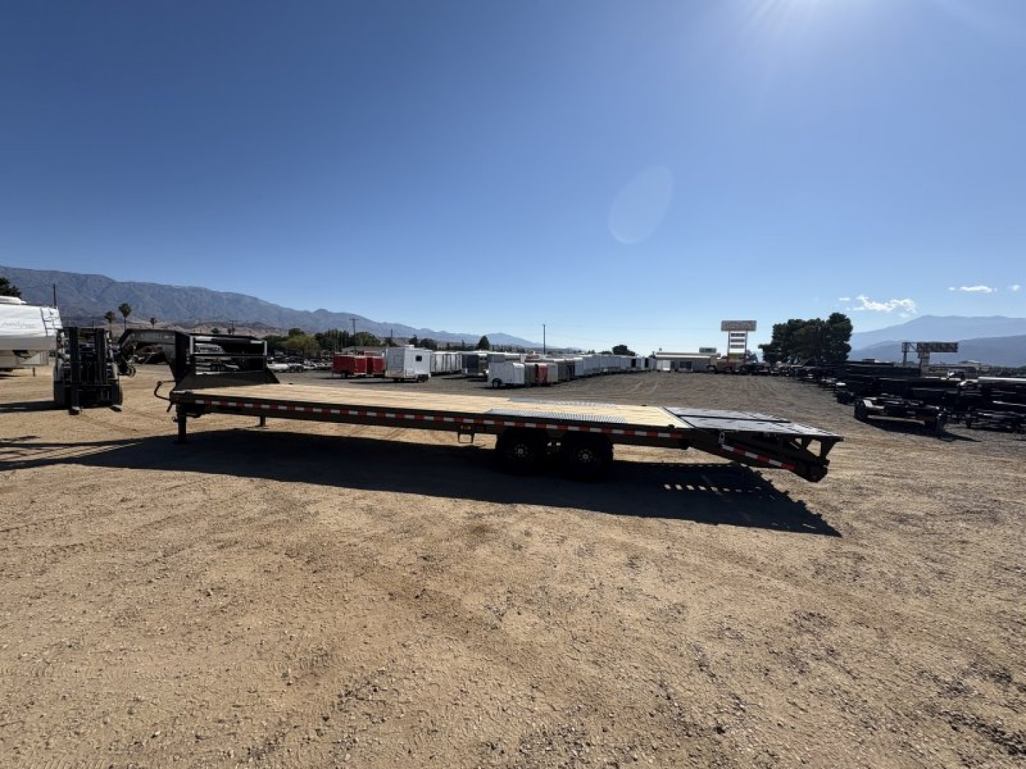 New 2026 Iron Bull FDG Flatbed Trailer