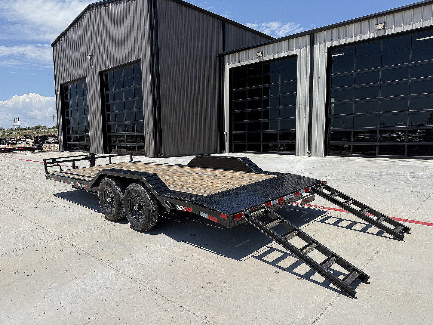 New 2026 X-On 102"x20' I-Beam Carhauler - C2