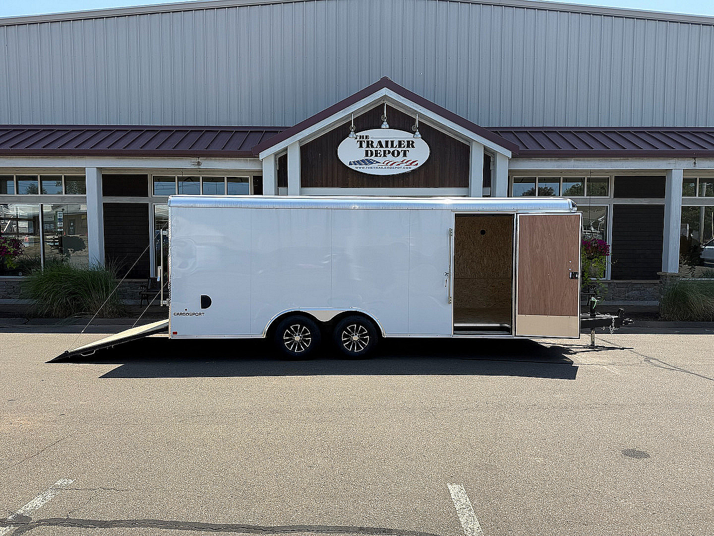 New Pace American 8'6" x 20' Enclosed Landscape Trailer 9.9K