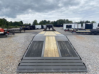 New 2026 MAXXD 102"X36' 40K *ENGINEERED FRAME* HYD DOVE Gooseneck Flatbed Trailer