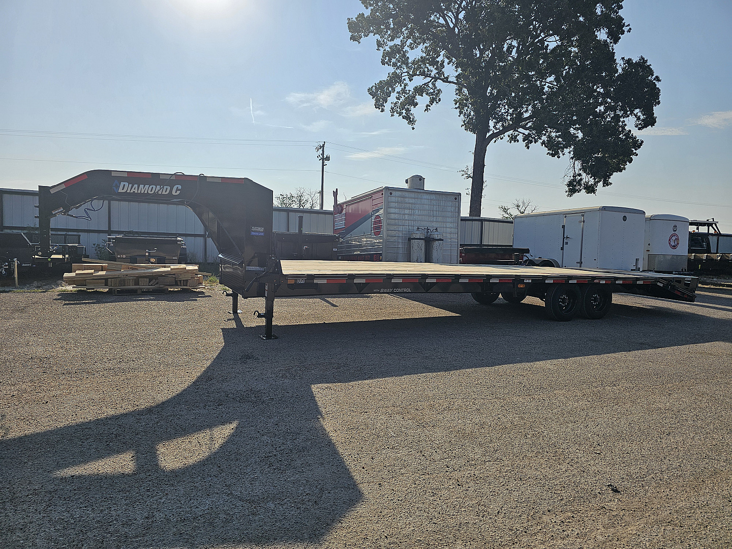 New 2026 Diamond C Trailers FMAX208 102X30MR Gooseneck Bodies