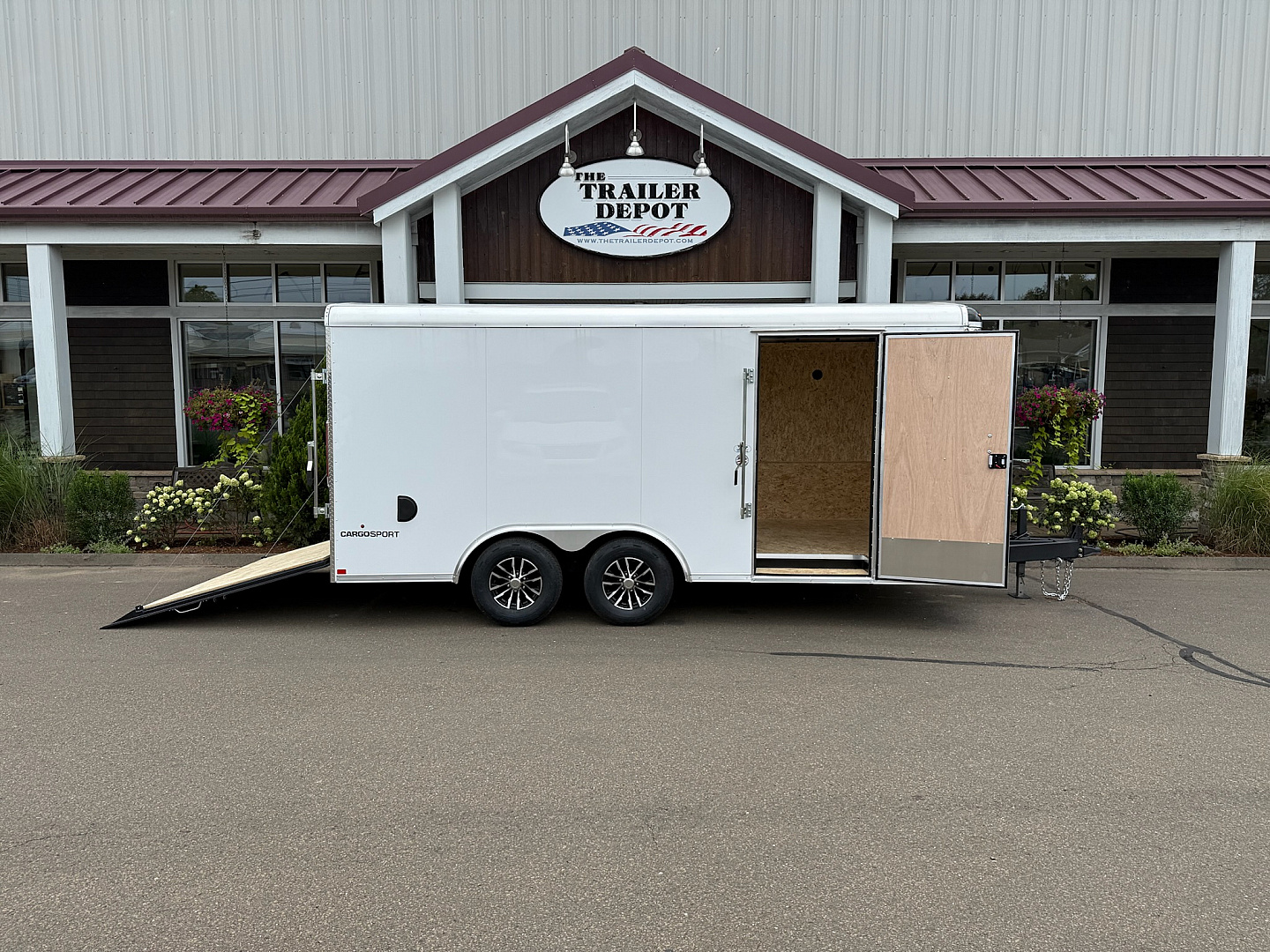 New Pace American 8'6" x 16' Enclosed Landscape Trailer 9.9K