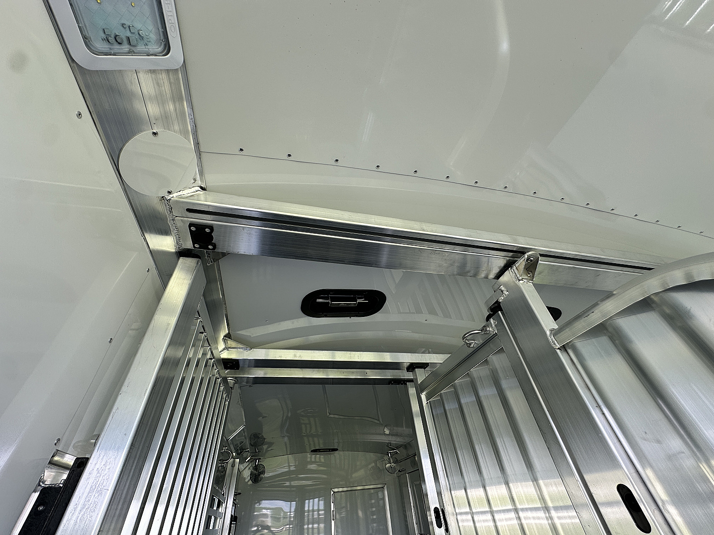 New 2026 4-Star Trailers 2+1 GN Horse Trailer