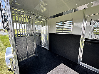 New 2026 4-Star Trailers 2+1 GN Horse Trailer