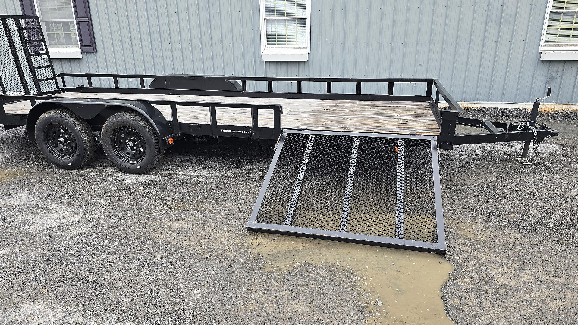 Used Carry-On Utility Trailer / 7000 GVWR / 81.5"x20'