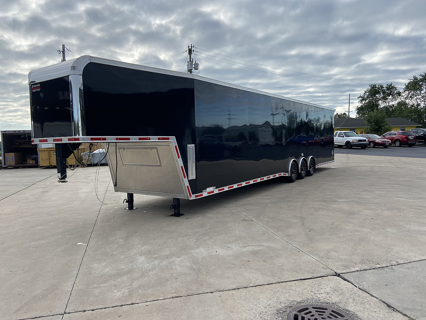 Used United 2025 UXGN 46' Car Trailer