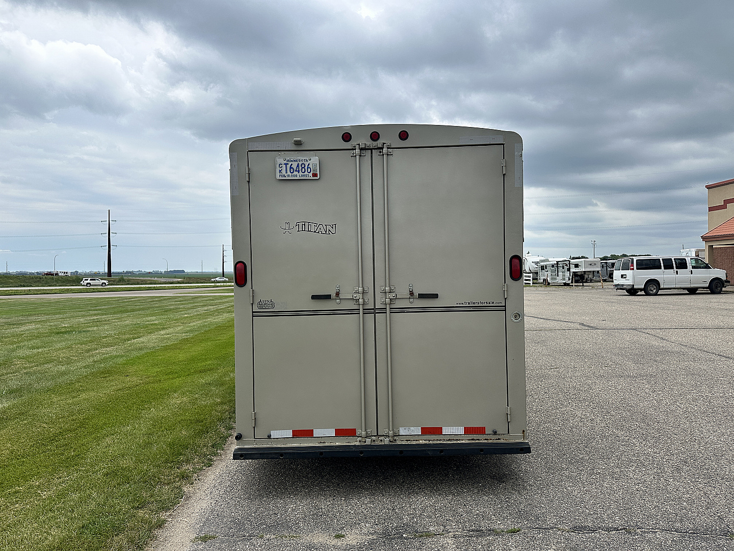 Used 2002 Titan Trailer 28' GN Stock / Stock Combo Trailer
