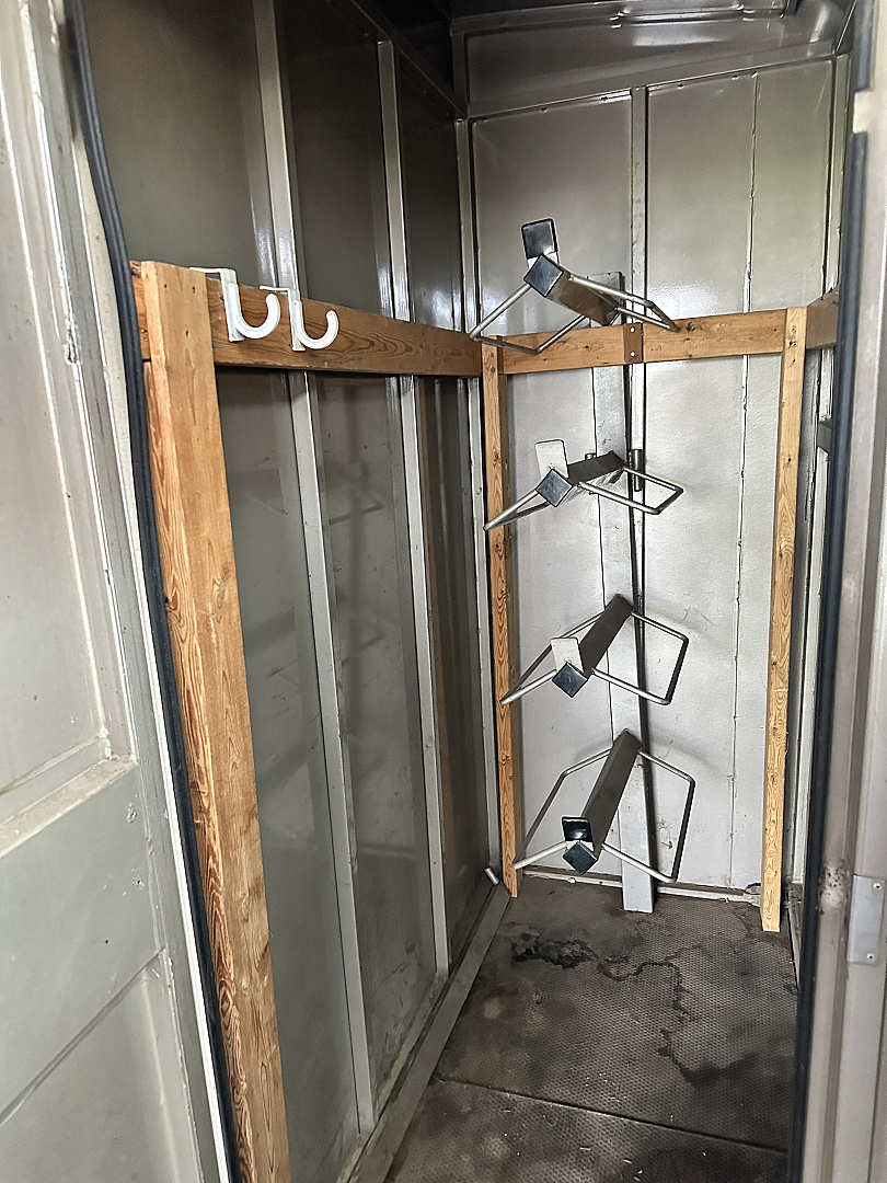 Used 2002 Titan Trailer 28' GN Stock / Stock Combo Trailer