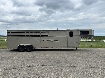 Used 2002 Titan Trailer 28' GN Stock / Stock Combo Trailer