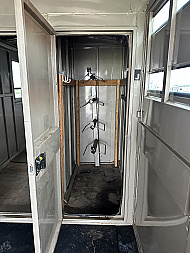 Used 2002 Titan Trailer 28' GN Stock / Stock Combo Trailer