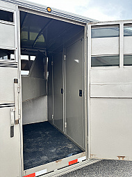 Used 2002 Titan Trailer 28' GN Stock / Stock Combo Trailer