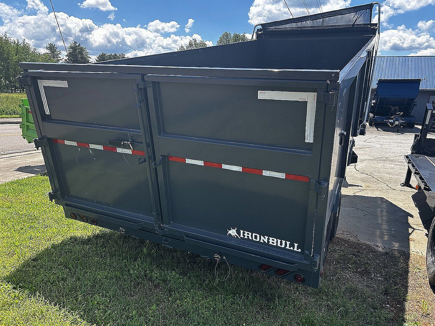 New 2026 Iron Bull DMG 20' 10K HYD JACK GN DUMP Dump Trailer