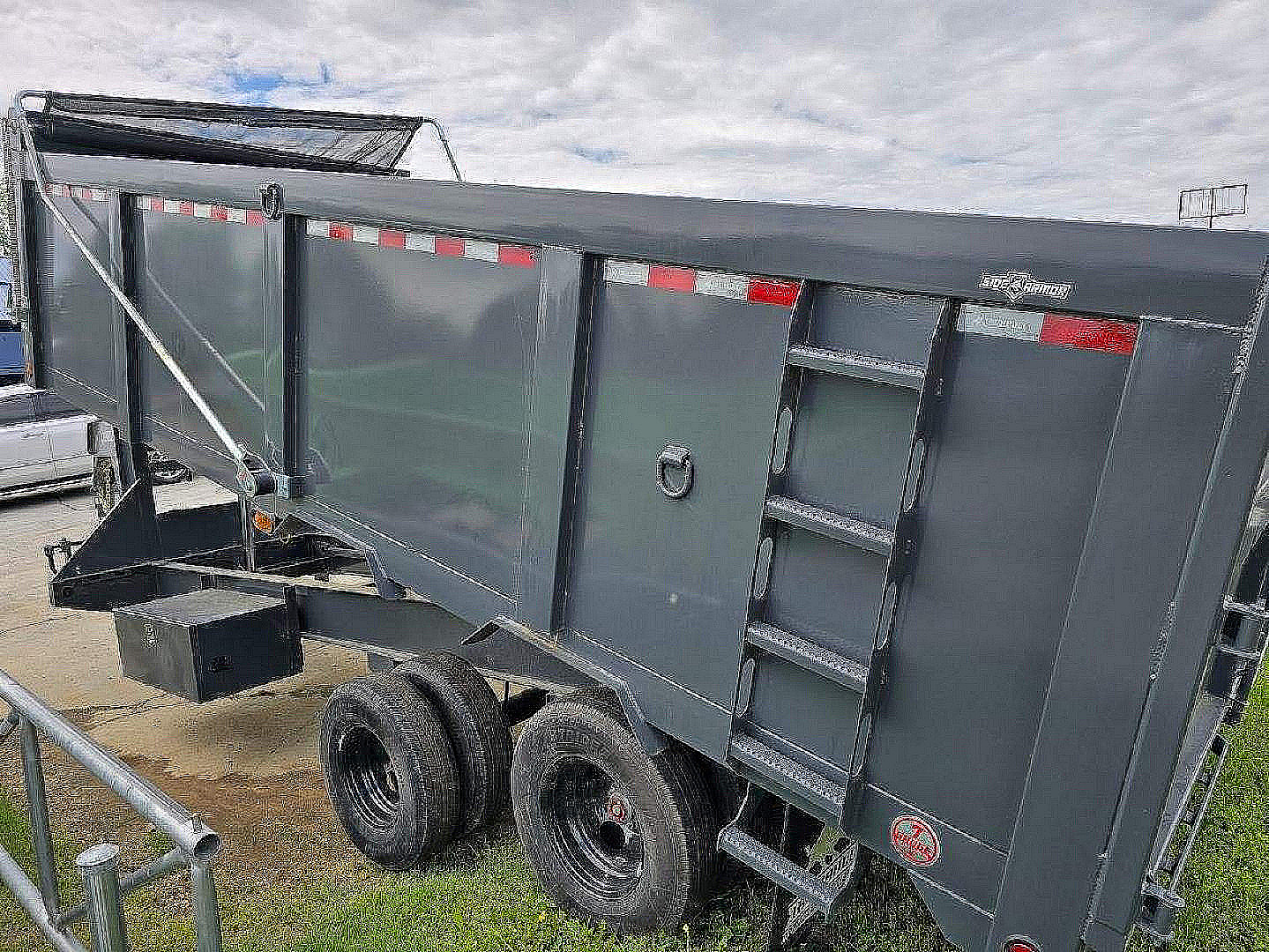 New 2026 Iron Bull DMG 20' 10K HYD JACK GN DUMP Dump Trailer