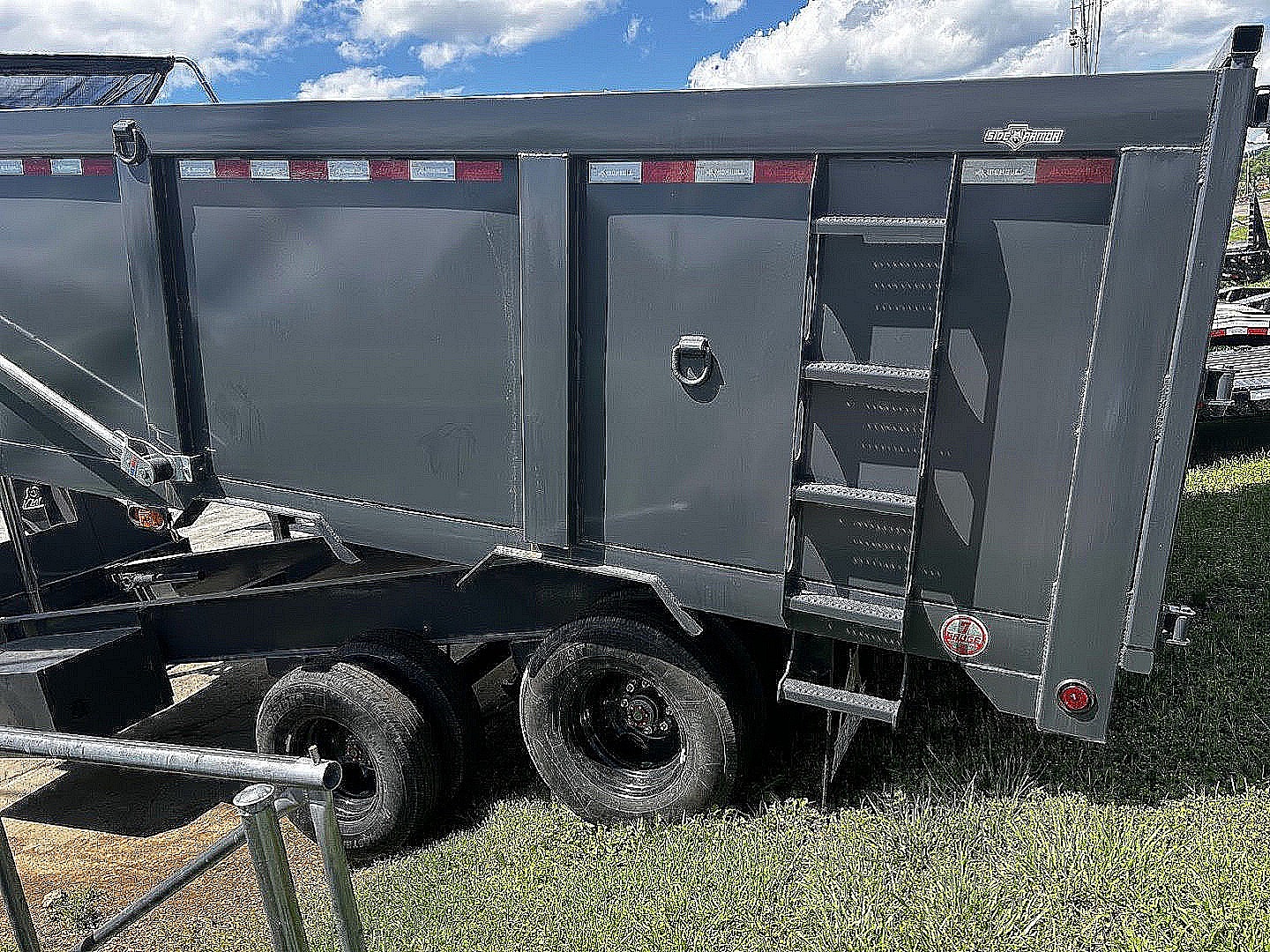 New 2026 Iron Bull DMG 20' 10K HYD JACK GN DUMP Dump Trailer