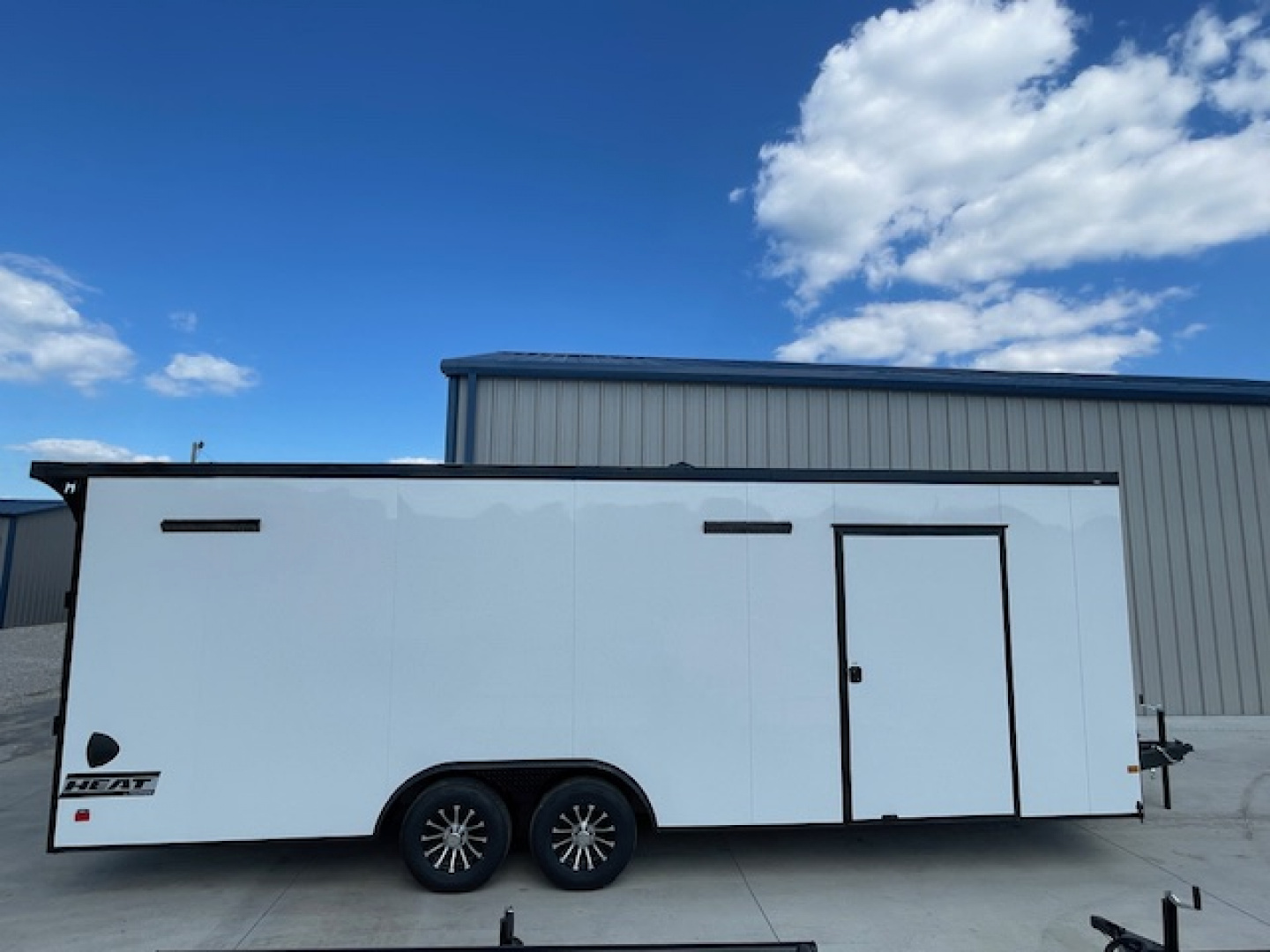 New 2026 HAULMARK HEAT 8'6" X 24' TANDEM (2) 5200lb AXLE ENCLOSED RACE CAR HAULER