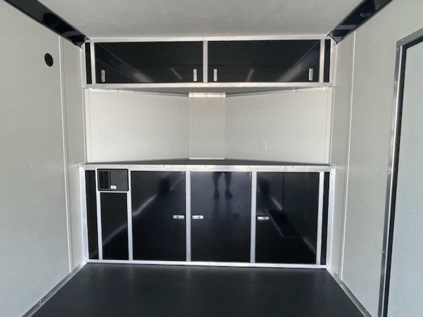 New 2026 HAULMARK HEAT 8'6" X 24' TANDEM (2) 5200lb AXLE ENCLOSED RACE CAR HAULER