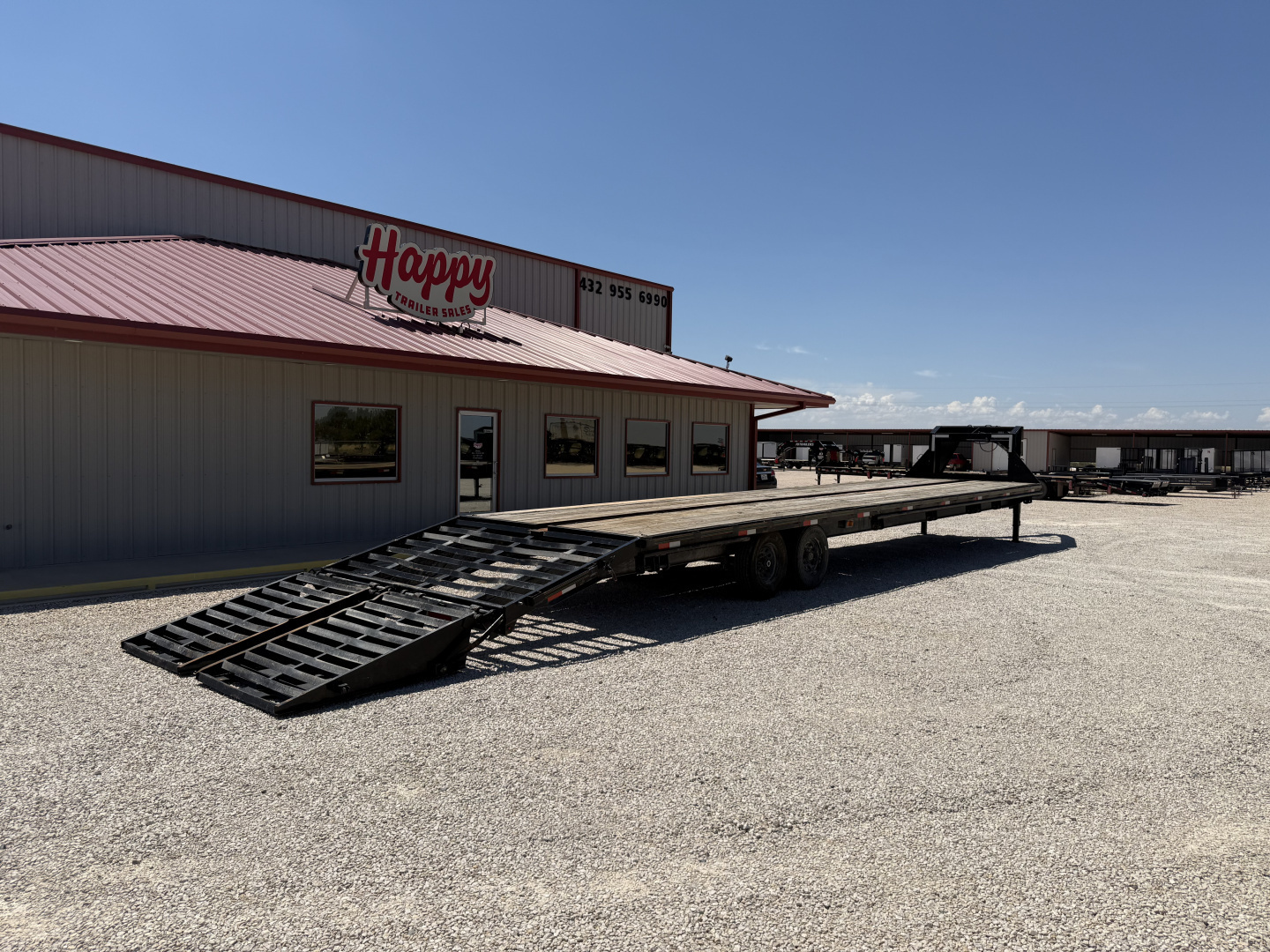 Used 2023 Trail Maxx MAX27-40 Deckover Trailer