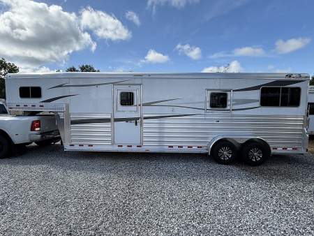 Used 2024 4-Star Trailers 2+1 Air Ride WERM Horse Trailer