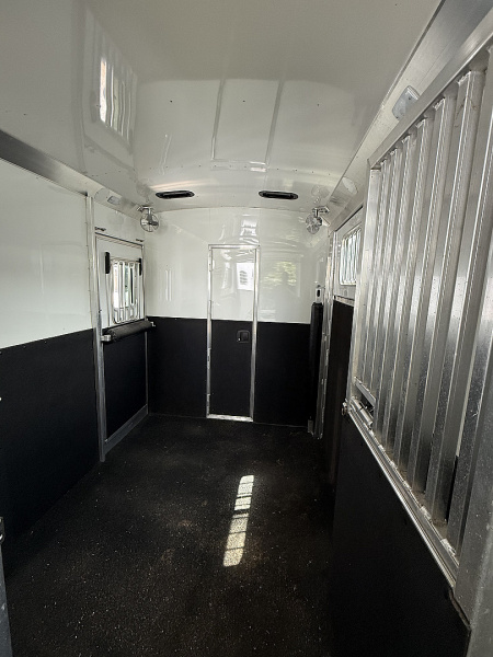 Used 2024 4-Star Trailers 2+1 Air Ride WERM Horse Trailer