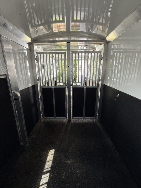 Used 2024 4-Star Trailers 2+1 Air Ride WERM Horse Trailer