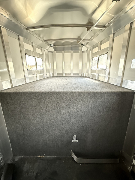 Used 2024 4-Star Trailers 2+1 Air Ride WERM Horse Trailer